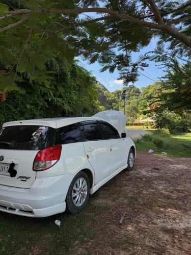 ឡានលក់ matrix xr 2004 abs បើកដំបូល តម្លៃ៨៥ចរចារ