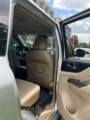 ឪមហាថ្មី NISSAN TERRA 2019 ម្ចាស់ដេីម ម៉ាសុីនម៉ាស៊ូត
