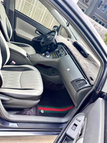 លក់ Prius 2011 Option2 Android&កាប៊ោនហើយ ធានាទឹកថ្នាំសុីនមួយជុំ