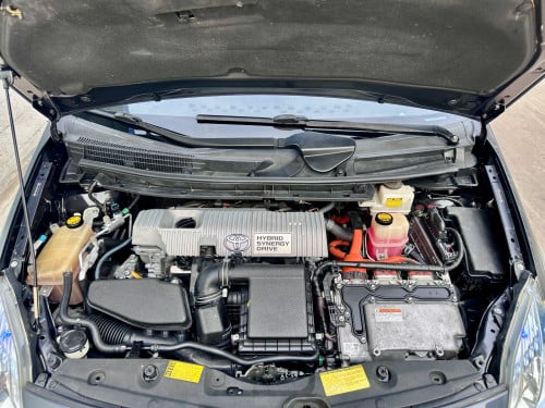 លក់ Prius 2011 Option2 Android&កាប៊ោនហើយ ធានាទឹកថ្នាំសុីនមួយជុំ