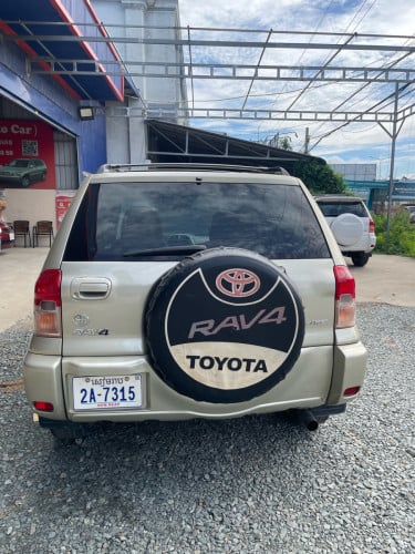 លក់រថយន្ត RAV4 01 ប៉ុង2 ឡានរៀបហើយស្អាត តម្លៃ7300$ ចរចា😍