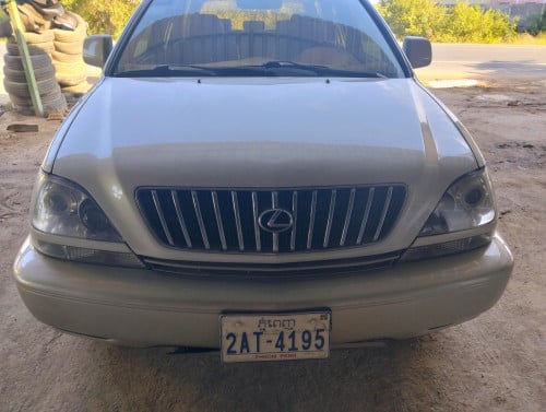 ឡានលក់rx300 ប៉ុង2