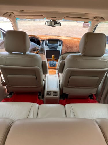 ឡានលក់ RX330/05/p2 តំឡៃ16500$ 015375083
