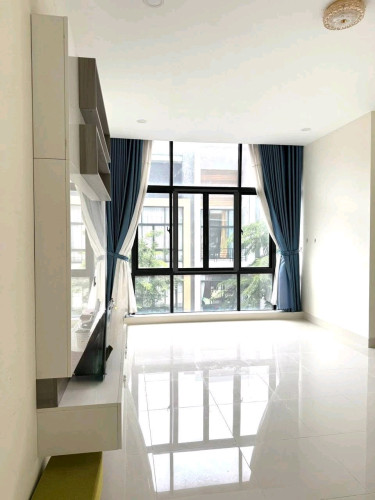 ផ្ទះអាជីវកម្មសម្រាប់ជួល | Shophouse for rent