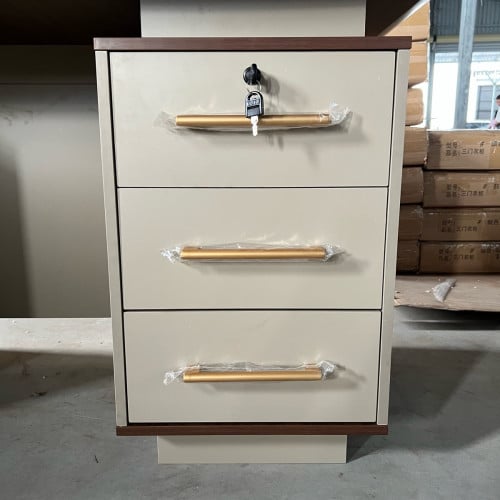 តុប្រធានឈើក្រាស់ល្អ size: 160 &140cm  (យកច្រើនចុះច្រើន)