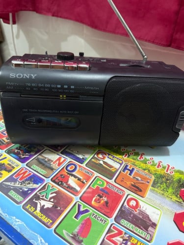 វិទ្យុ Sony ប្រើភ្លើង 110 និង ថ្ម