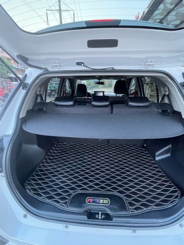 #ទំនិញថ្មីទើបកាត់បានក្តៅៗ # Toyota Raize 2023 ម្ចាស់ជិះបាន2ម៉ឺនkmជាង ទឹកថ្នាំស្រីនម៉ាជុំ