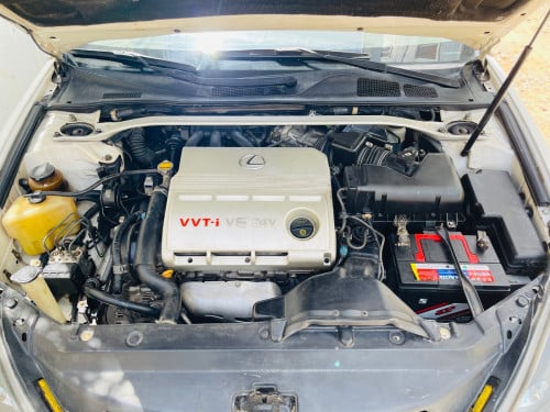 ✅ឡានលក់ប្រញ៉ាប់ (Lexus ES300)ឆ្នាំ2002✅ធានាឡានអត់បុកអត់ប៉ះ✅ម៉ាសុីនប្រអប់លេខអេមជើងក្រោមអេម