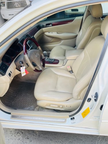 ✅ឡានលក់ប្រញ៉ាប់ (Lexus ES300)ឆ្នាំ2002✅ធានាឡានអត់បុកអត់ប៉ះ✅ម៉ាសុីនប្រអប់លេខអេមជើងក្រោមអេម