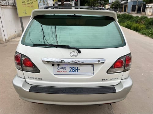 🚘Lexus RX300 2003 ប៉ុង 2 Half Full ជាប្រភេទឡានស្អាតលេងហើយមួយជុំ ឯកសាម្ចាស់ដើម