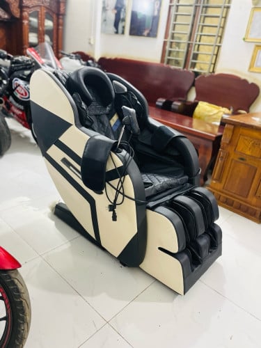 កៅអីម៉ាស្សា ZAHAKA ដាក់លក់កាលទិញថ្មី1000$ជាងលក់វិញធូរ🔥