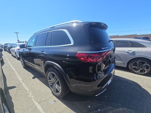 2026 Mercedes-Benz GLS450 4MATIC