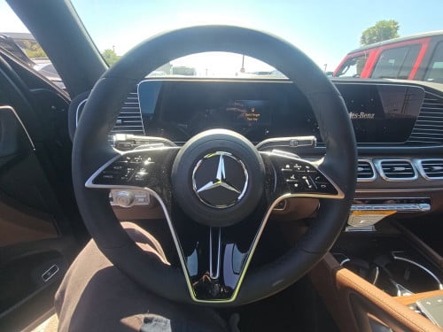 2026 Mercedes-Benz GLS450 4MATIC