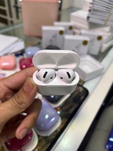 AirPod 4