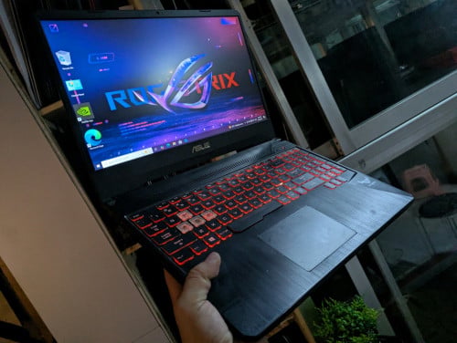 Asus FX505/i7-9750H/ram16/256G M.2 +1TB/15.6inch GTX1650 4G gaming 144Hz