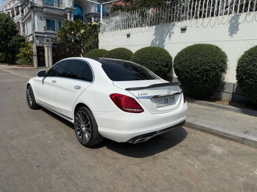 C300 2015 Luxury 4Matic