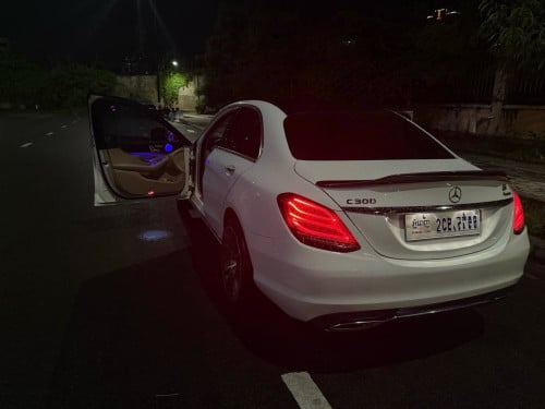 C300 2015 Luxury 4Matic