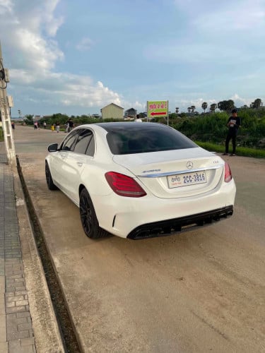 C300 luxury 4matic up C63