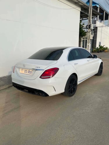 C300 luxury 4matic up C63