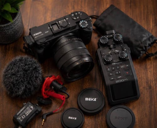 Sony A6600 Full Kit with Lens, Zoom Recorder, Microphones & Camera Bag