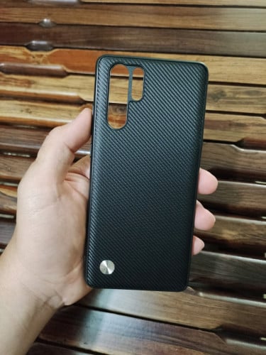 Case Huawei P30pro នៅថ្មីស្អាត ប្រភេទស្រោមល្អ លក់2$ ទីតាំង:ច្បារអំពៅ❤️