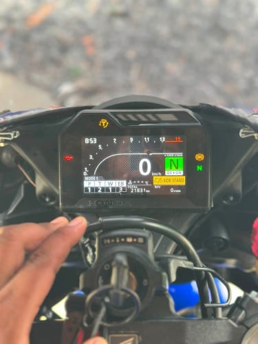 CBR 1000rr 2019 ពន្ធពេញ