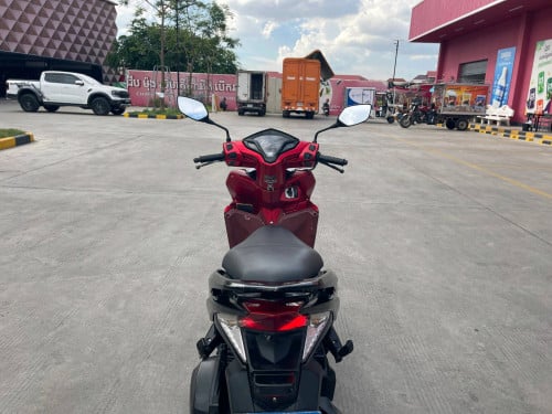 Click 015ថៃ
