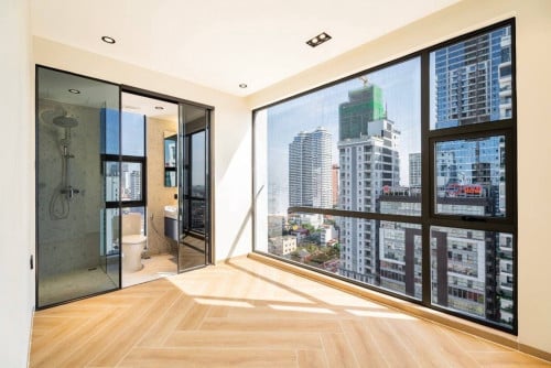 Condo For Sale in BKK1 New Condo