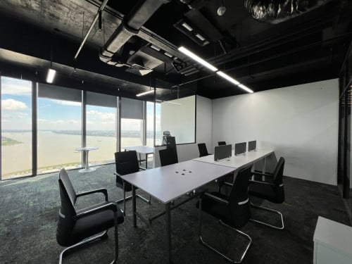 Coworking space for rent at koh pich ការិយាល័យជួល មានតុ កៅអីស្រាប់ នៅកោះពេជ្រ (Of-138)