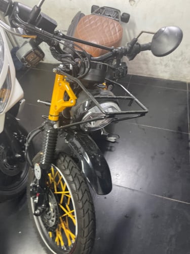 CT 125cc Japan year 2024 គ្រឿងលេង១ឈុត2000km
