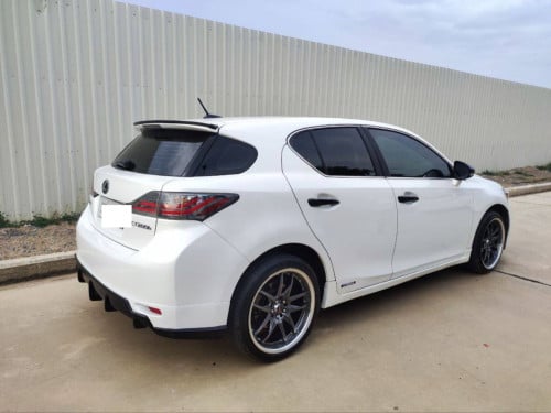CT 200h 2012 For Rent /出租