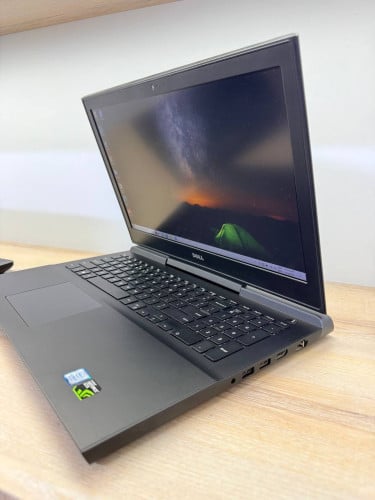 Dell Inspiron 15 7000/i5-7th/16GB/128GB+640GB/1050ti(4G)/15.6”(FHD)