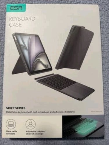 ESR iPad Pro m4/m5 keyboard Case 98%