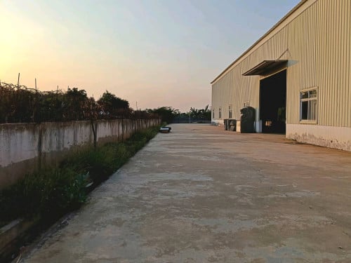 Factory for Sale_ Bakheng