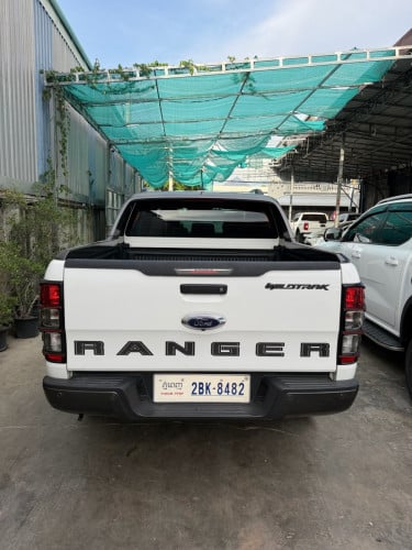 Ford wildtrak 021 ម៉ាស៊ីន 3.2L