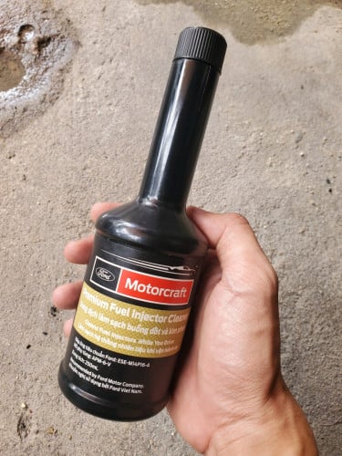 Fuel injector cleaner