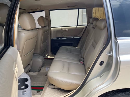 Highlander 2002 V6 ប៉ុង1 ប្រភេទឡានស្អាត