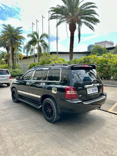 Highlander ឆ្នាំ2003 Limited ម៉ាស៊ីន6 ប៉ុង1
