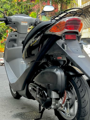 Honda Dio 50cc ប្រើសាំងសុទ្ធ ប្រាំងប៉ូម មានប្រពន្ធ័ ឈប់រលត់ ម៉ូតូស្អាត សុំនុំសុីន ក្រដាស់ពន្ធ