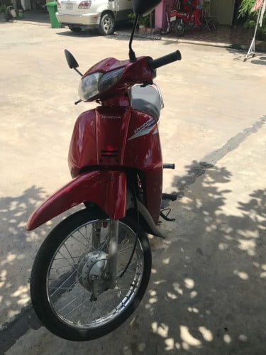 Honda dream c 100 $850