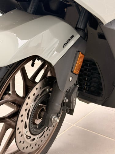 Honda Forza 350 2025 TFT screen