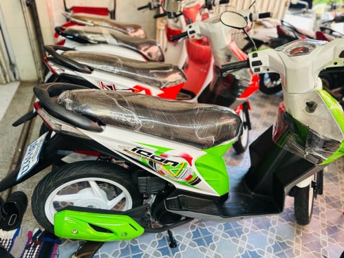 HONDA ICOL 012 ក្រុមហ៊ុន ម៉ាសុីនតាន់ហាប់នែនស្ងាត់ជិះស្រួលមិនលាន់មិនហុយមានពន្ធកាតគ្រឺហ្សីន