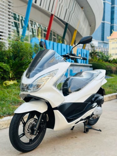 Honda PCX 015ជប៉ុនសុទ្ធ100%កម្លាំង125ccម៉ាសុីនតាន់ហាប់នែនស្ងាត់ជិះស្រួលស្ទុះសំណុំហ្សីន95%មានពន្ធកាត
