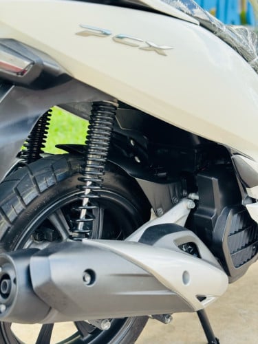 HONDA PCX 020 ជប៉ុនសុទ្ធ100%125cc ម៉ាសុីនតាន់ហាប់នែនស្ងាត់សំណុំហ្សីន98%ធានាមិនលាន់មិនហុយមានពន្ធ
