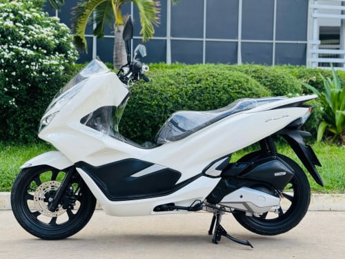 HONDA PCX 020 ជប៉ុនសុទ្ធ100%125cc ម៉ាសុីនតាន់ហាប់នែនស្ងាត់សំណុំហ្សីន98%ធានាមិនលាន់មិនហុយមានពន្ធ