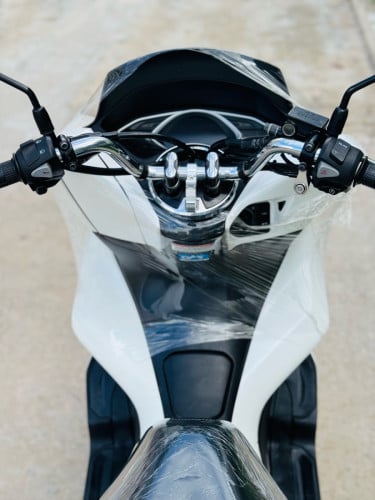 HONDA PCX 020 ជប៉ុនសុទ្ធ100%125cc ម៉ាសុីនតាន់ហាប់នែនស្ងាត់សំណុំហ្សីន98%ធានាមិនលាន់មិនហុយមានពន្ធ