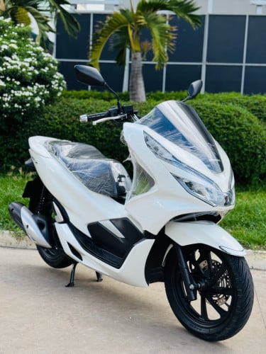 HONDA PCX 020 ជប៉ុនសុទ្ធ100%125cc ម៉ាសុីនតាន់ហាប់នែនស្ងាត់សំណុំហ្សីន98%ធានាមិនលាន់មិនហុយមានពន្ធ