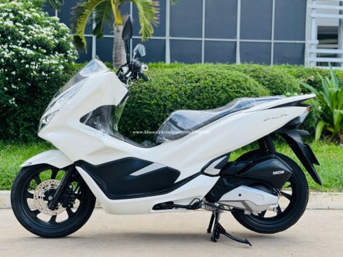HONDA PCX 020 ជប៉ុនសុទ្ធ100%125cc ម៉ាសុីនតាន់ហាប់នែនស្ងាត់សំណុំហ្សីន98%ធានាមិនលាន់មិនហុយមានពន្ធ