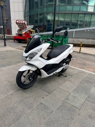 Honda pcx Japan 125cc 2016