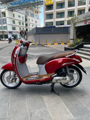 Honda scoopy 2013
